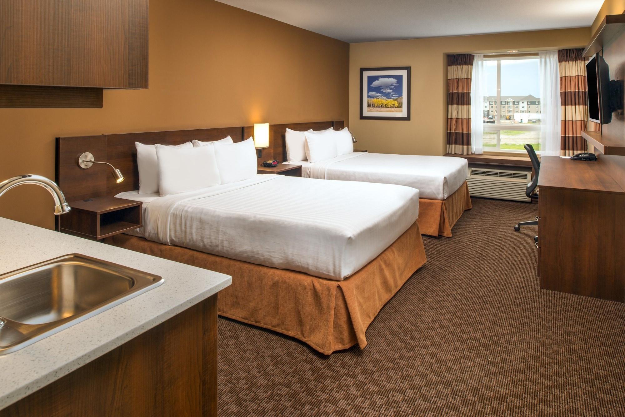 Microtel Inn & Suites By Wyndham Red Deer Exteriér fotografie
