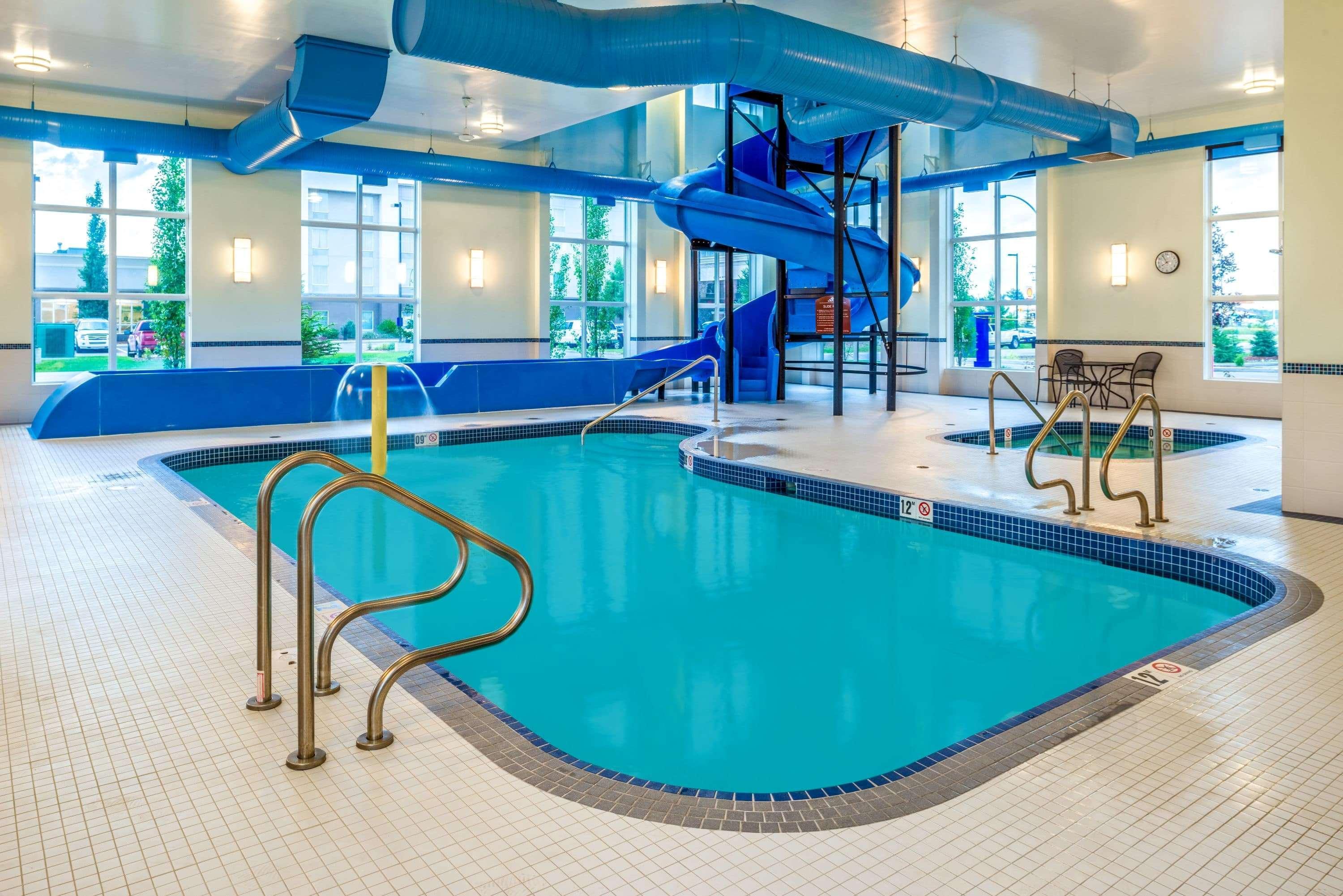 Microtel Inn & Suites By Wyndham Red Deer Exteriér fotografie