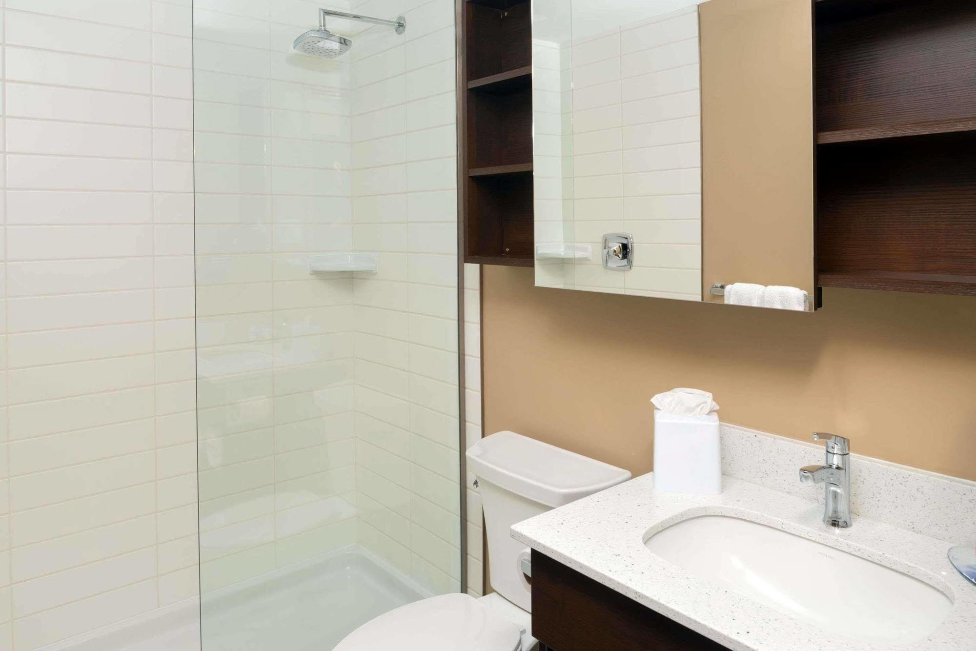 Microtel Inn & Suites By Wyndham Red Deer Exteriér fotografie